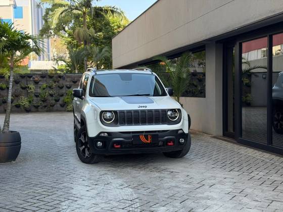 JEEP RENEGADE 2.0 16V TURBO DIESEL TRAILHAWK 4P 4X4 AUTOMÁTICO JEEP RENEGADE 2.0 16V TURBO DIESEL TRAILHAWK 4P 4X4 AUTOMÁTICO